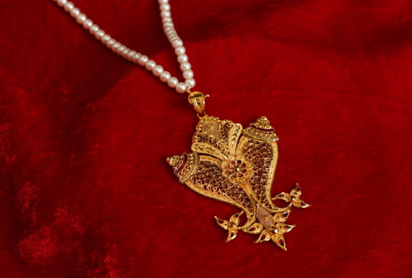 Gold Pendent