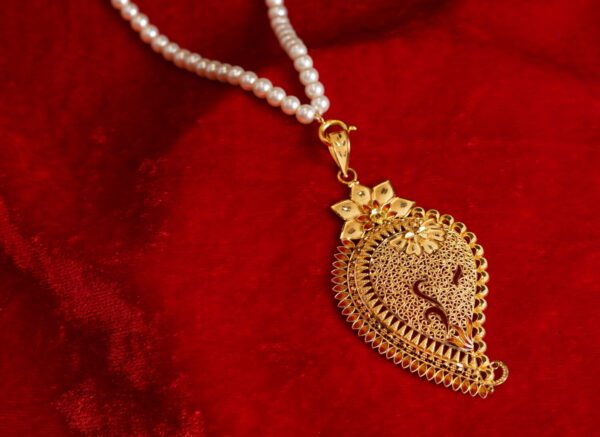 Gold Pendent