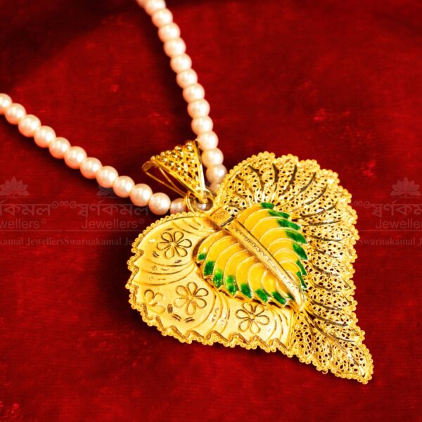 Gold Pendent