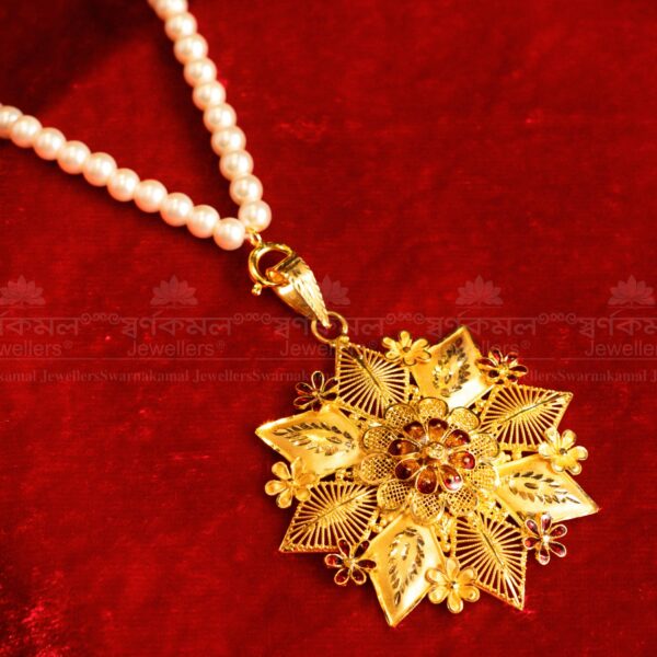 Gold Pendent