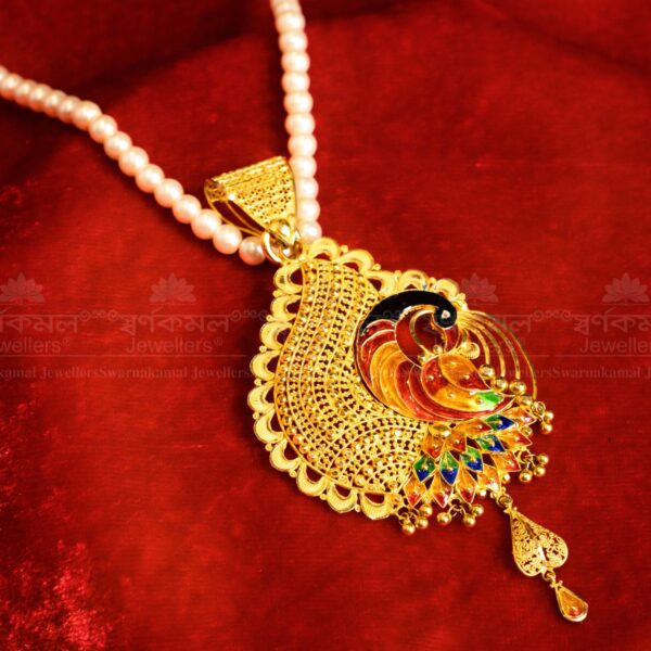 Gold Pendent